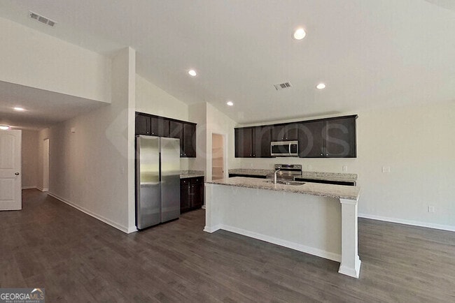 Building Photo - 100 Ebenezer Blf Wy
