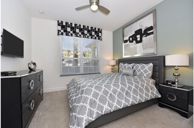 Foto del edificio - 17440 Placidity Ave
