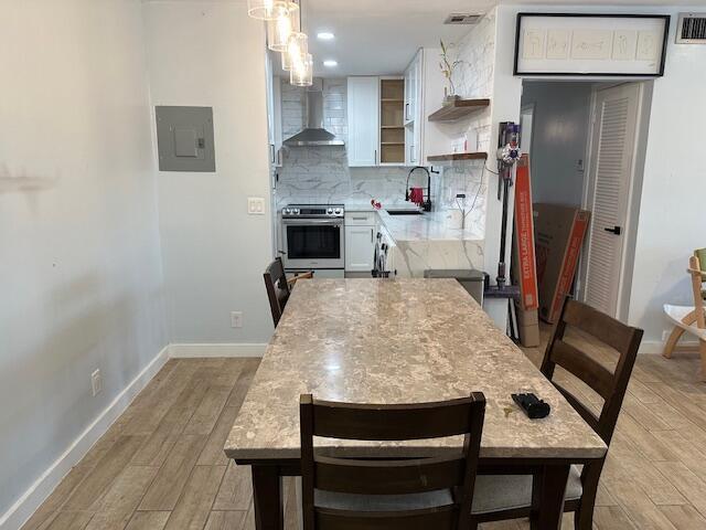 Foto del edificio - 2220 NE 68th St