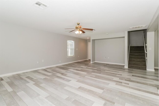 Building Photo - 6805 Doyal Dr