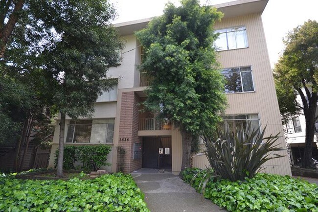 Foto del edificio - 2636 Warring St