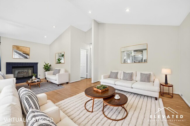 Foto del edificio - 938 Wood Sorrel Dr