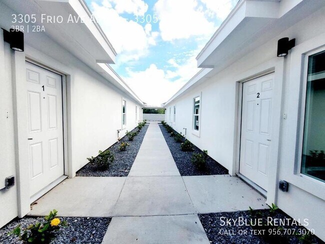Building Photo - 3305 Frio - Offboarding, 3305-3 Frio