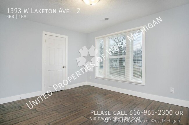 Building Photo - Available Now | 3 Bedroom Upper-Level Apar...