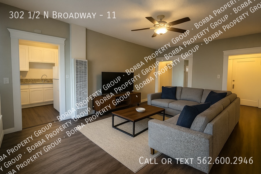 Primary Photo - 302 1/2 N Broadway-11