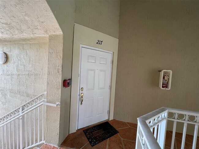Foto del edificio - 8970 W Flagler St