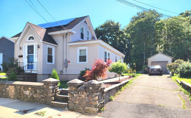 Building Photo - 25 Eddy St