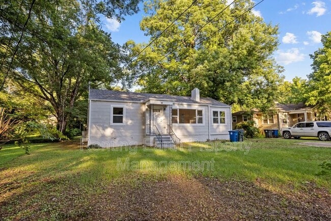 Foto del edificio - 829 Meadowbrook Dr