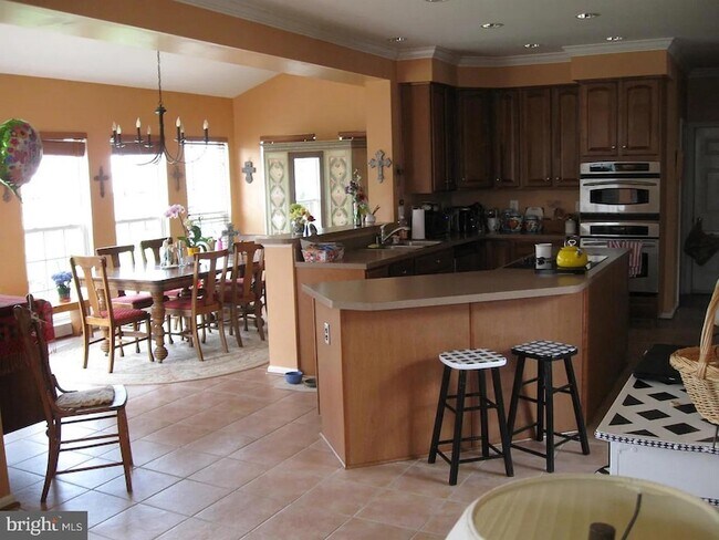 Foto del edificio - 4055 Carrick Ct