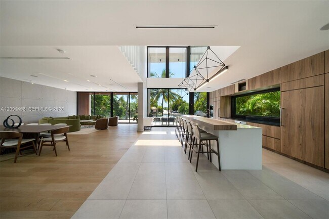 Foto del edificio - 770 S Shore Dr