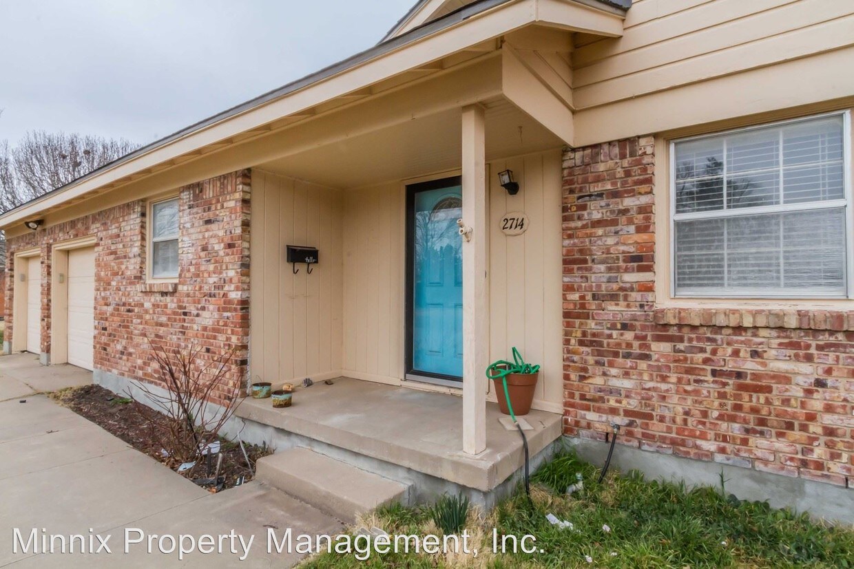 Foto principal - 3 br, 2 bath House - 2714 Mockingbird Ln.