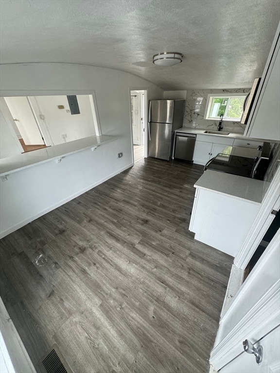 Building Photo - 847 Pearl St