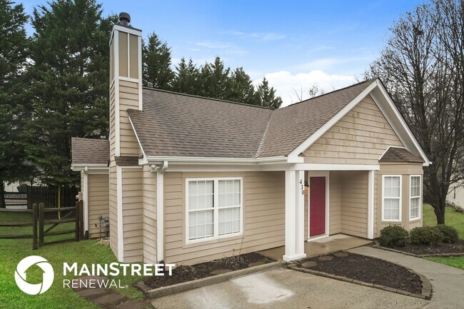 Foto del edificio - 430 Cedarcroft Dr