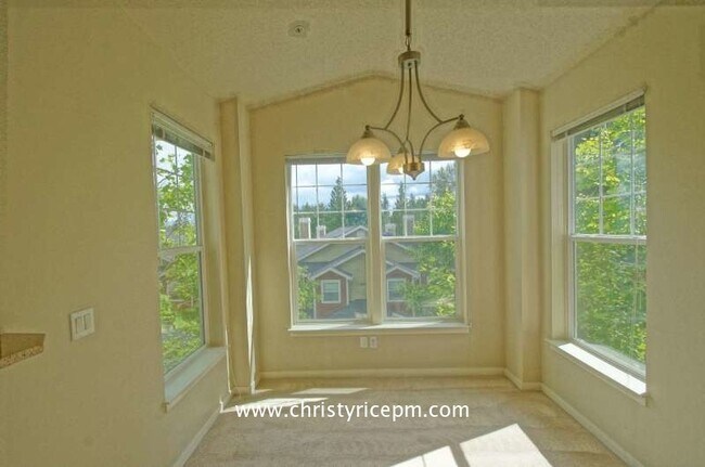Foto del edificio - 4311 Issaquah-Pine Lake Rd SE