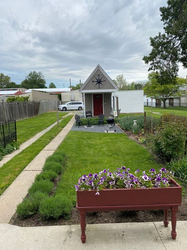 Foto del edificio - 131 S Main St