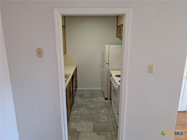 Foto del edificio - 1002 Charisse St