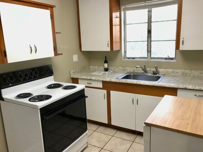 Foto del edificio - 554 NE 7th Ave