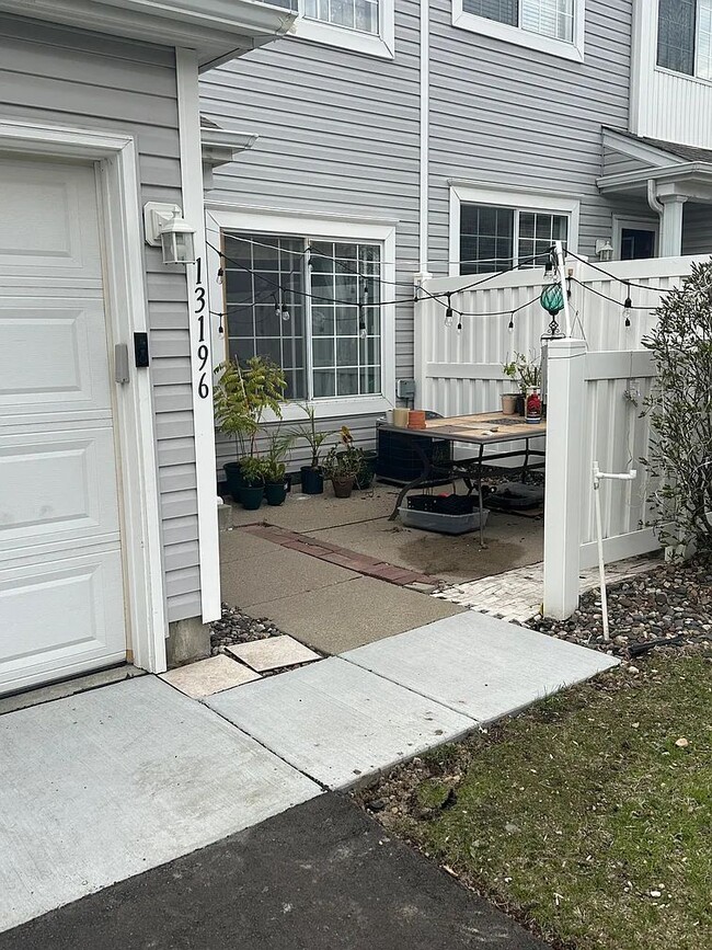 outdoor patio - 13196 Spencer Sweet Pea Ln
