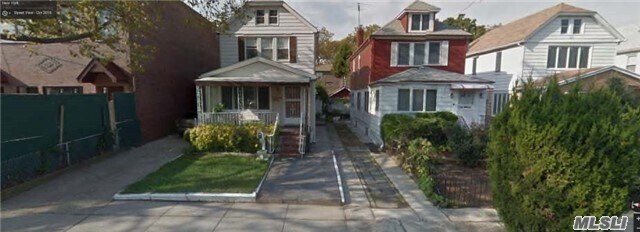 Primary Photo - 77-34 169th St