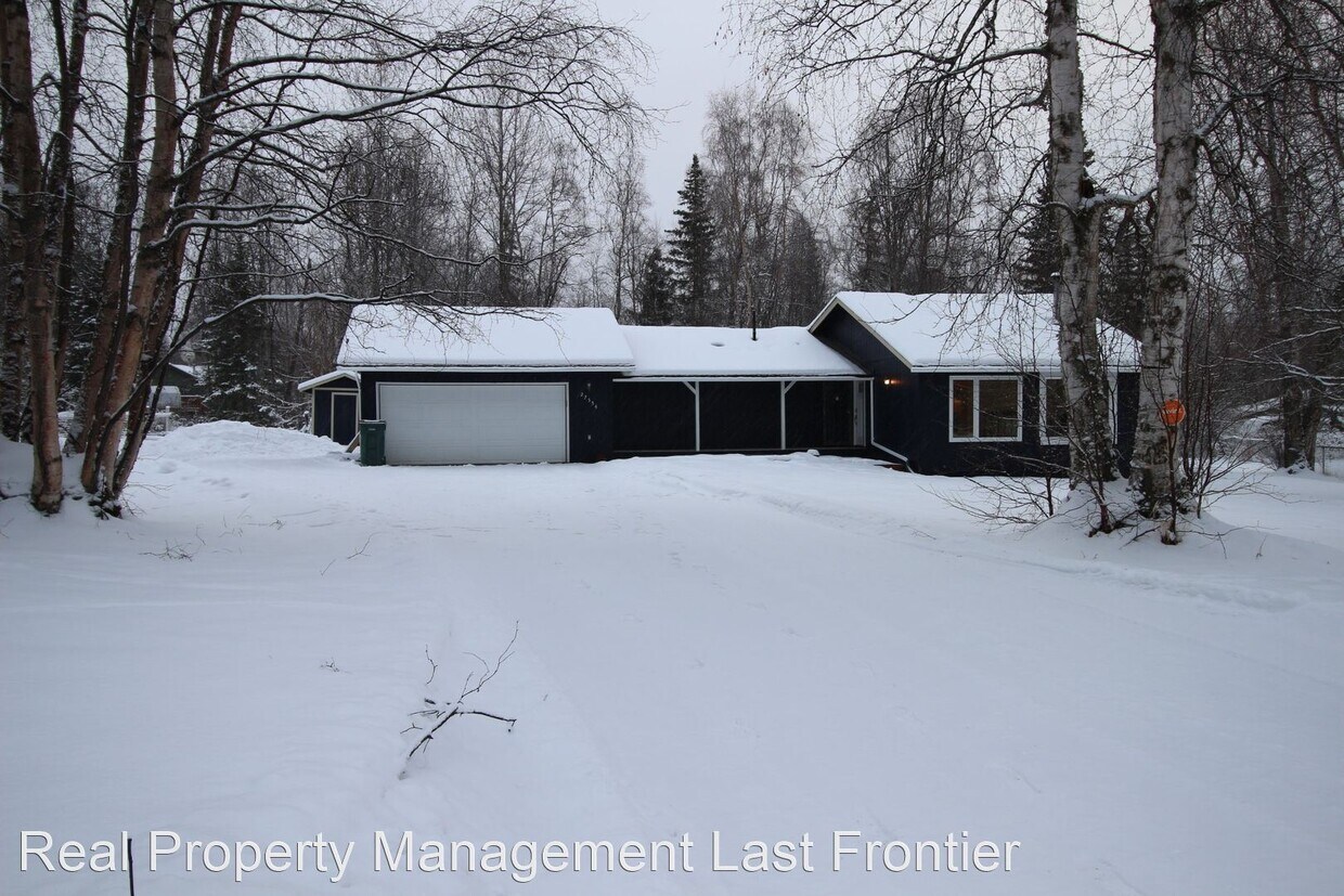 Foto principal - 3 br, 2 bath House - 22554 McManus Dr