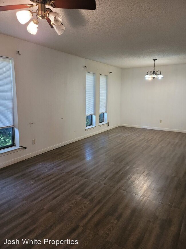Building Photo - 3 br, 2 bath House - 2409 Bowling Green