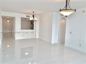 Foto del edificio - 3340 NE 190th St