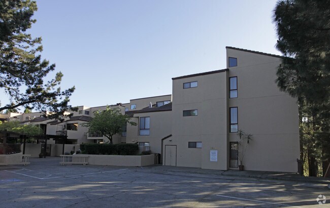 Canyon Oaks Rentals - Hayward, CA | Apartments.com Canyon Oaks Rentals - Hayward, CA | Apartments.com