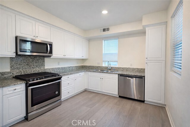 Foto del edificio - 259 Steely