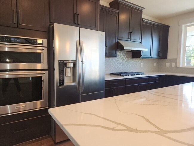 Foto del edificio - 855 224th Ave NE