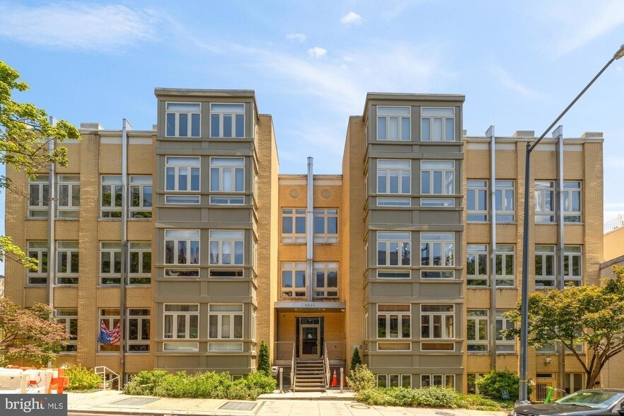 Photo - 2363 Champlain Street NW Unit 3