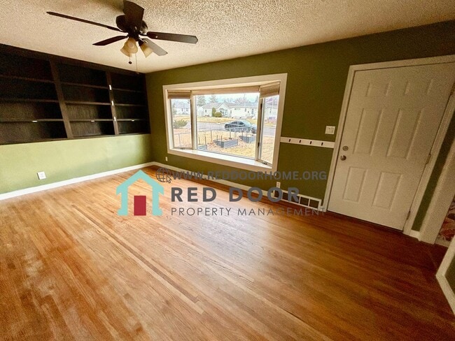 Building Photo - 4 Bed / 2 Bath Home for Rent — Great Falls, MT