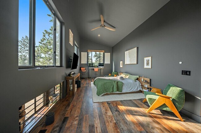 Foto del edificio - Charming 1BR House in Bailey