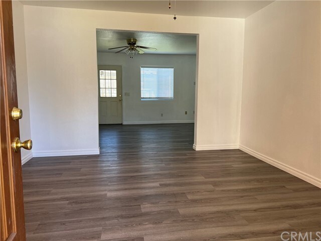Building Photo - 15289 Yorba Ave