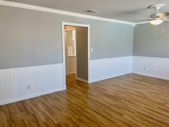 Foto del edificio - Nicely Updated 1 Bedroom 1 Bathroom, Coco ...