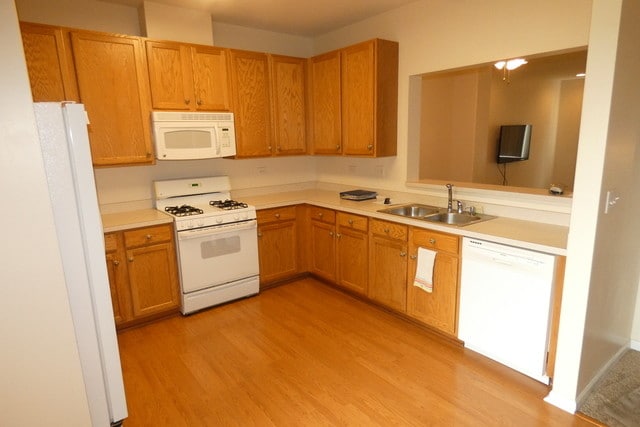 Building Photo - 584 New Haven Dr