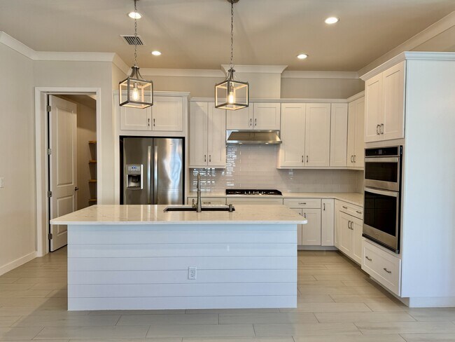 Foto del edificio - 14716 Kingfisher Lp