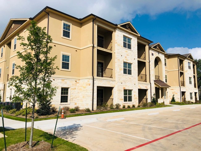 Davies Ranch Apartments Austin