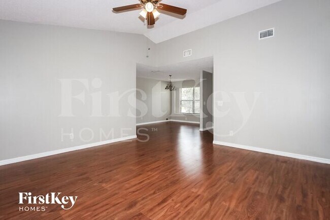 Foto del edificio - 1401 SW Sudder Ave