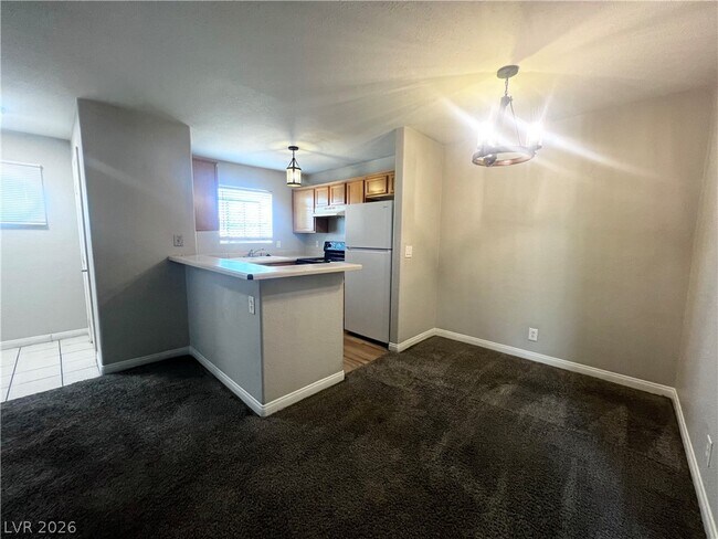 Building Photo - 2985 Juniper Hills Blvd