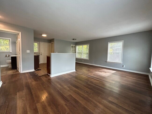 Foto del edificio - 3923 Millersville Dr