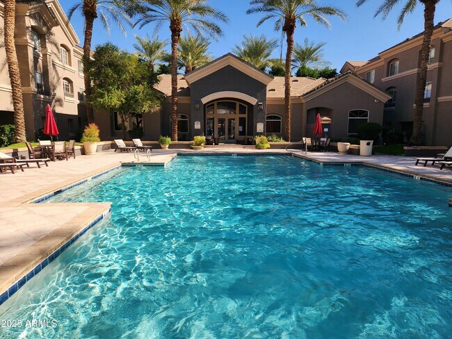 Foto del edificio - 4455 E Paradise Vlg Pkwy S