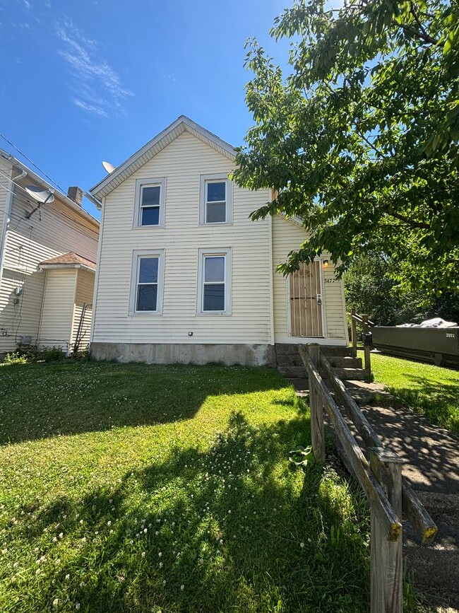 Building Photo - 3477 E 89th St