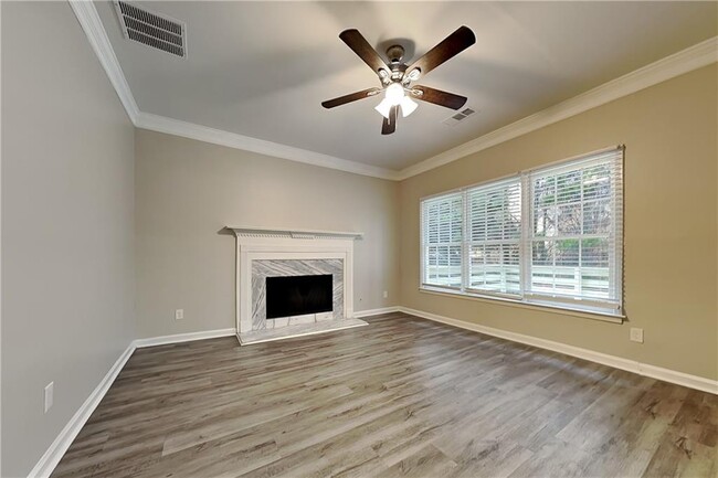 Building Photo - 404 Rams Ct