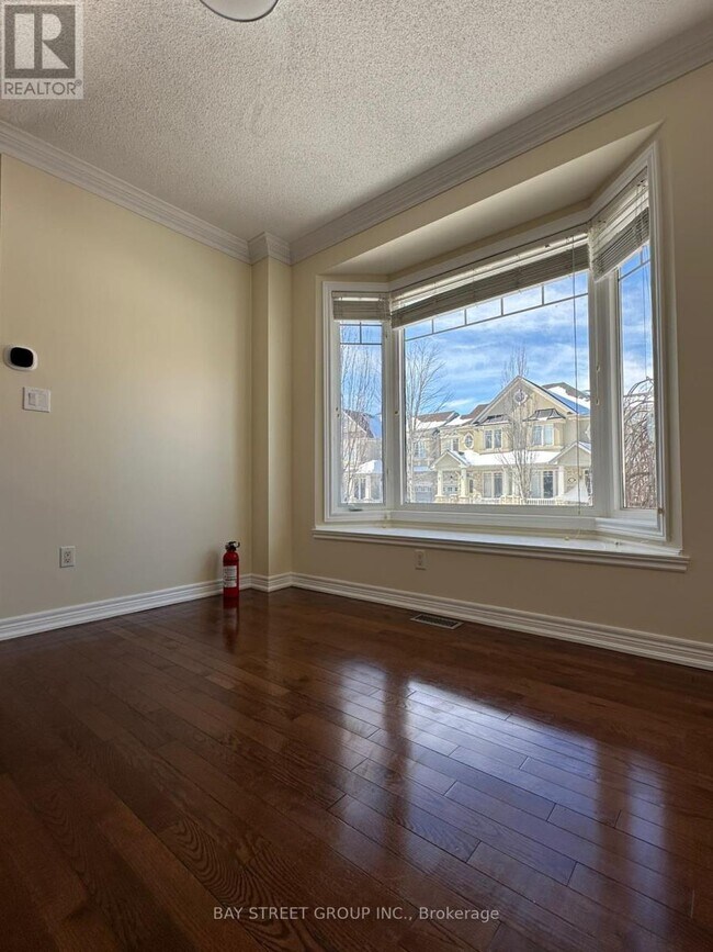 Building Photo - 1 Thistle Ave