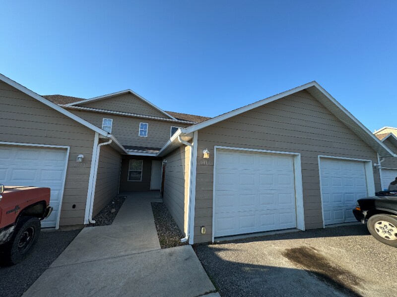 Primary Photo - 1013 N River Rock Dr