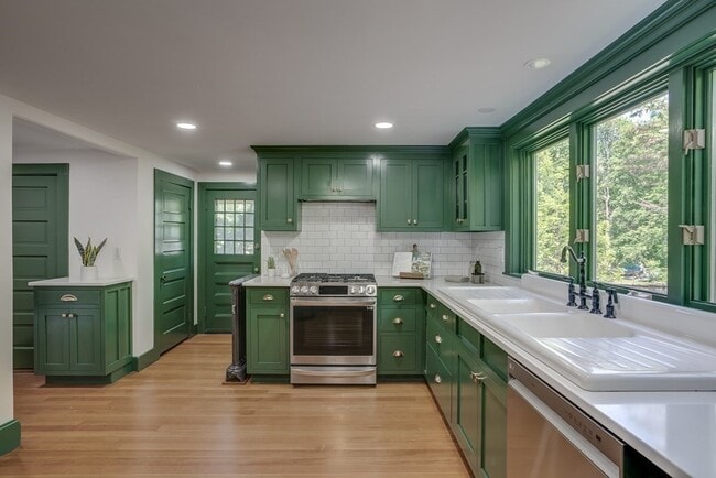 Foto del edificio - 37 Hillside Ave