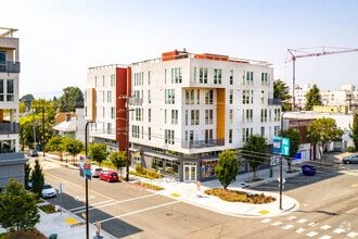 Building Photo - Parker