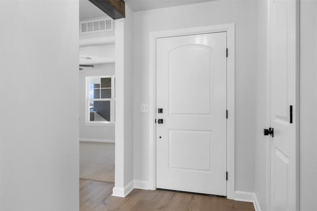 Foto del edificio - 3400 Piney River Dr