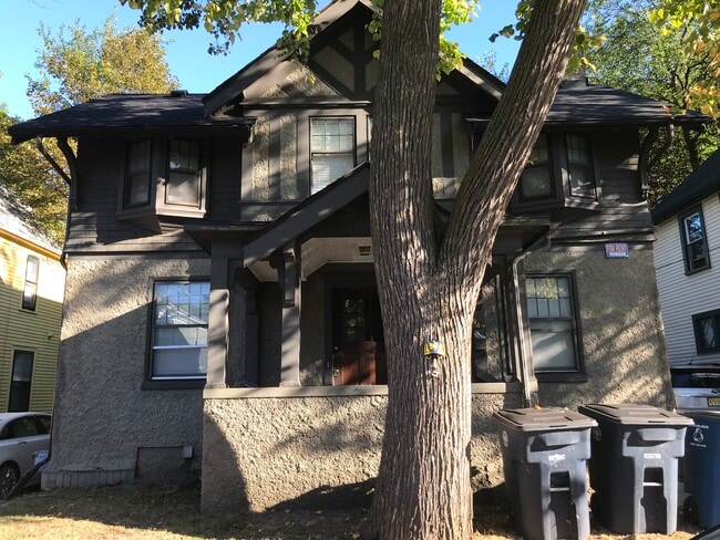 Building Photo - 947 Greenwood Ave