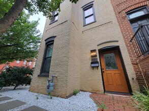Building Photo - 255 10th St NE